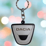 Breloc auto din lemn - DACIA
