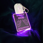 Breloc LED "Așa arată un SOCRU"